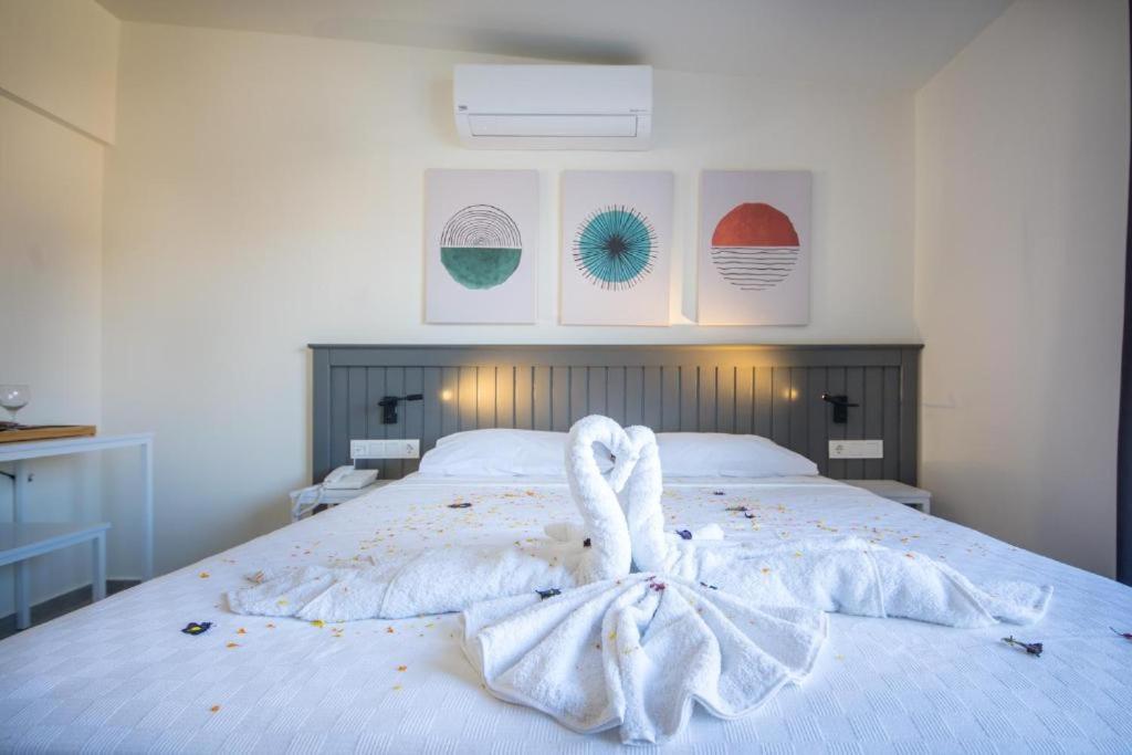 Yuvam Prime Beach Hotel มาร์มาริส ภายนอก รูปภาพ