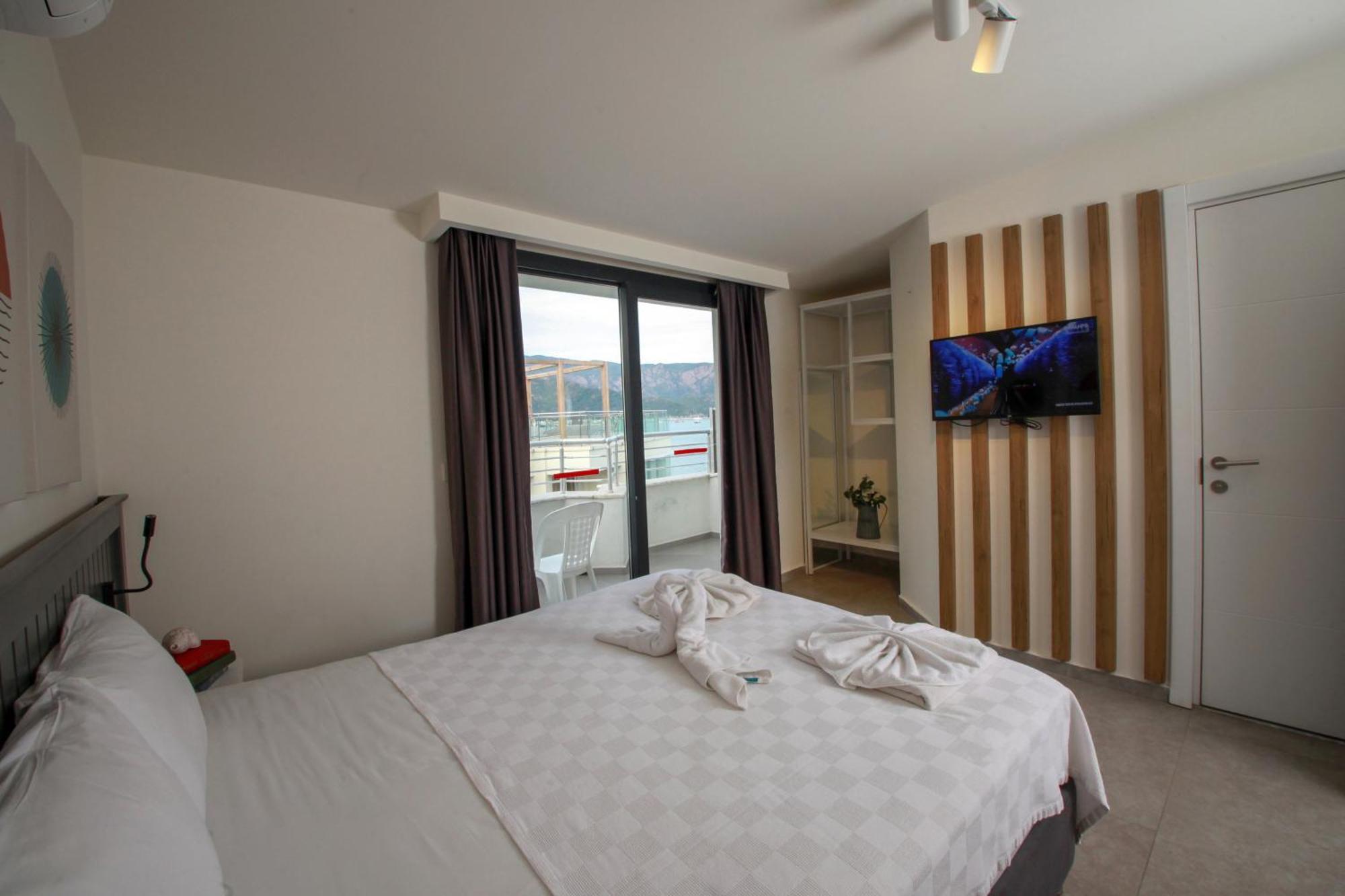 Yuvam Prime Beach Hotel มาร์มาริส ภายนอก รูปภาพ