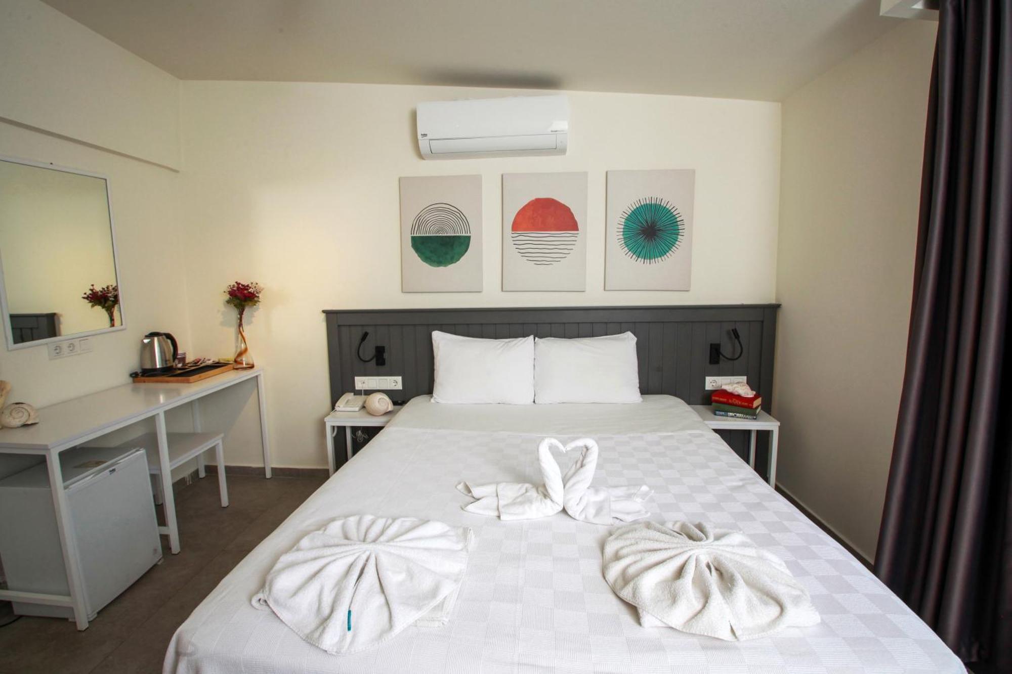 Yuvam Prime Beach Hotel มาร์มาริส ภายนอก รูปภาพ