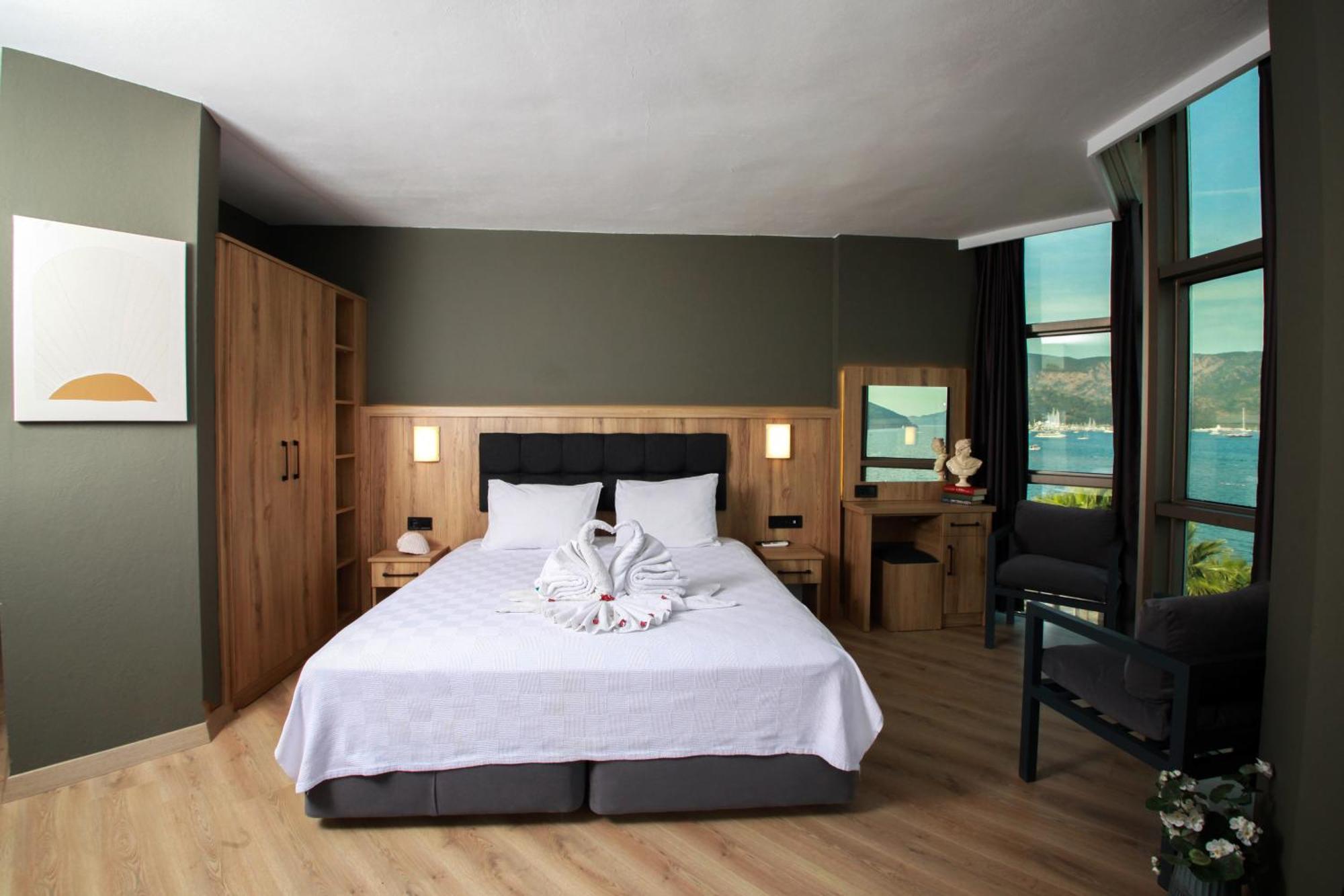 Yuvam Prime Beach Hotel มาร์มาริส ภายนอก รูปภาพ