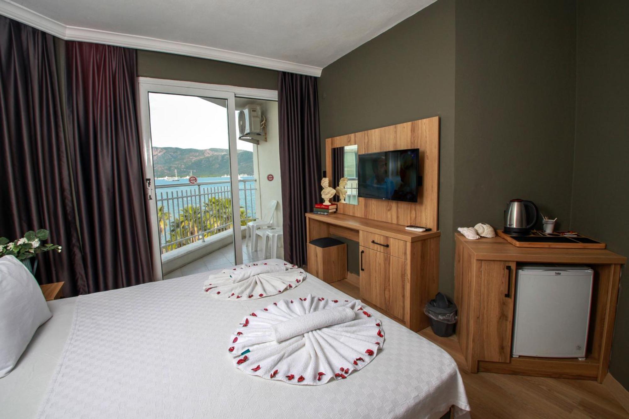 Yuvam Prime Beach Hotel มาร์มาริส ภายนอก รูปภาพ