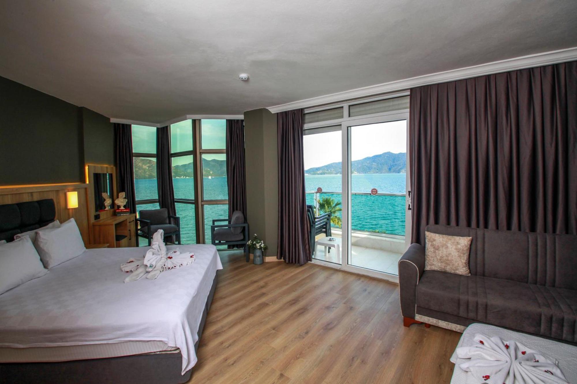 Yuvam Prime Beach Hotel มาร์มาริส ภายนอก รูปภาพ